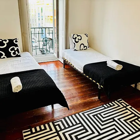 New Flats Marques De Pombal, High Standard Appartamento Lisbona